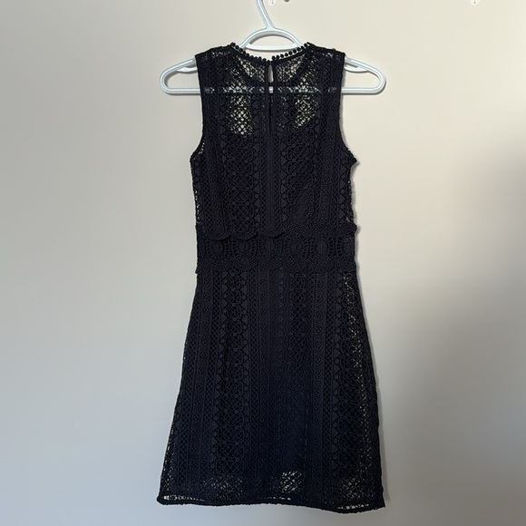 H&M navy lace dress - Picture 2 of 2